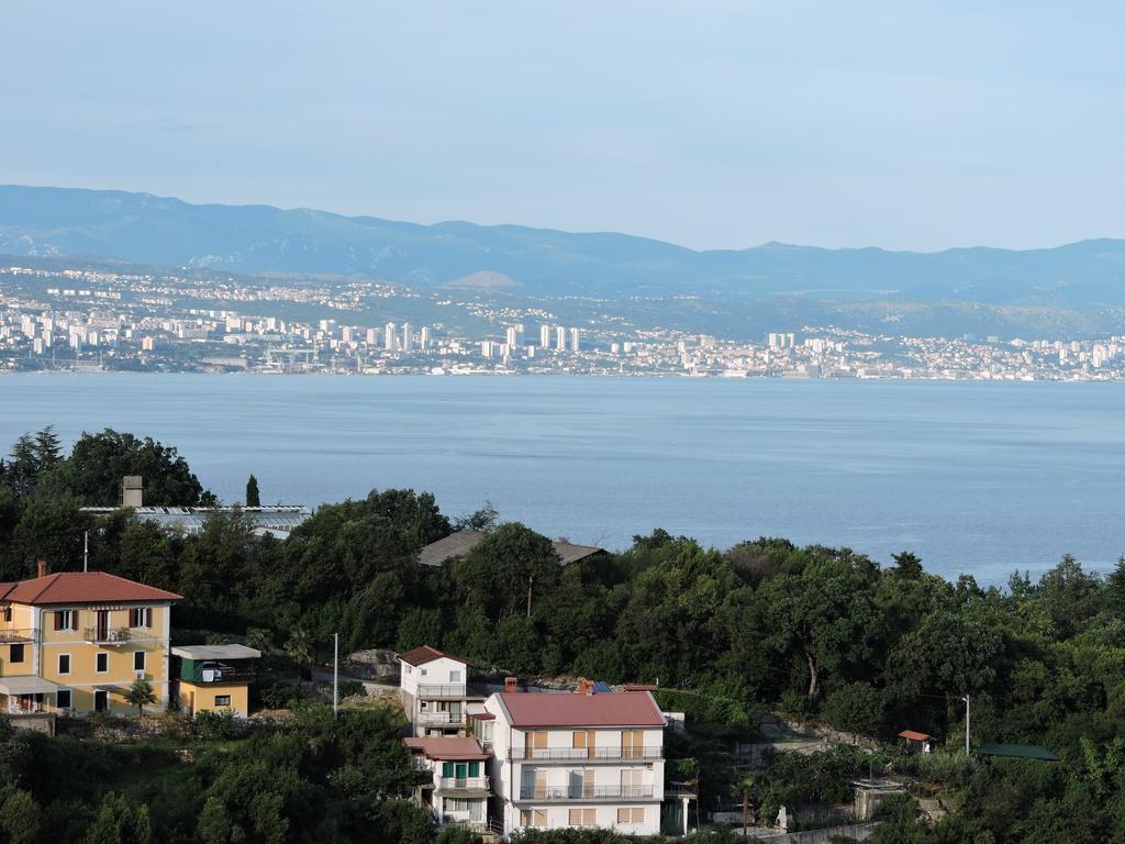 Apartment Bambi Opatija Exteriör bild